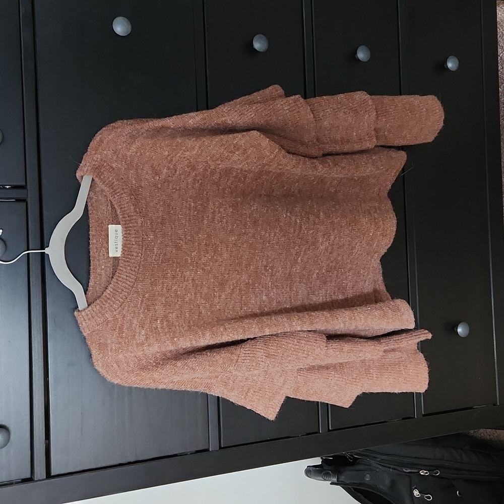 Vestique sweater with sleeved tiers